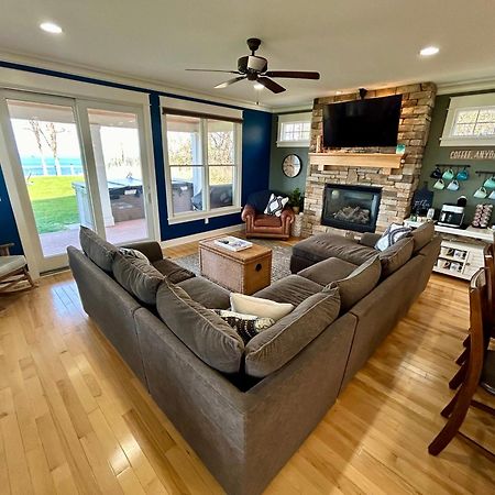 12 Person Hot Tub Overlooking Lake Michigan Villa Ludington Exterior photo