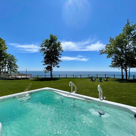 12 Person Hot Tub Overlooking Lake Michigan Villa Ludington Exterior photo