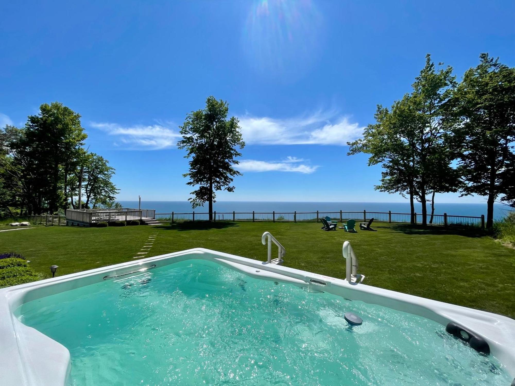 12 Person Hot Tub Overlooking Lake Michigan Villa Ludington Exterior photo